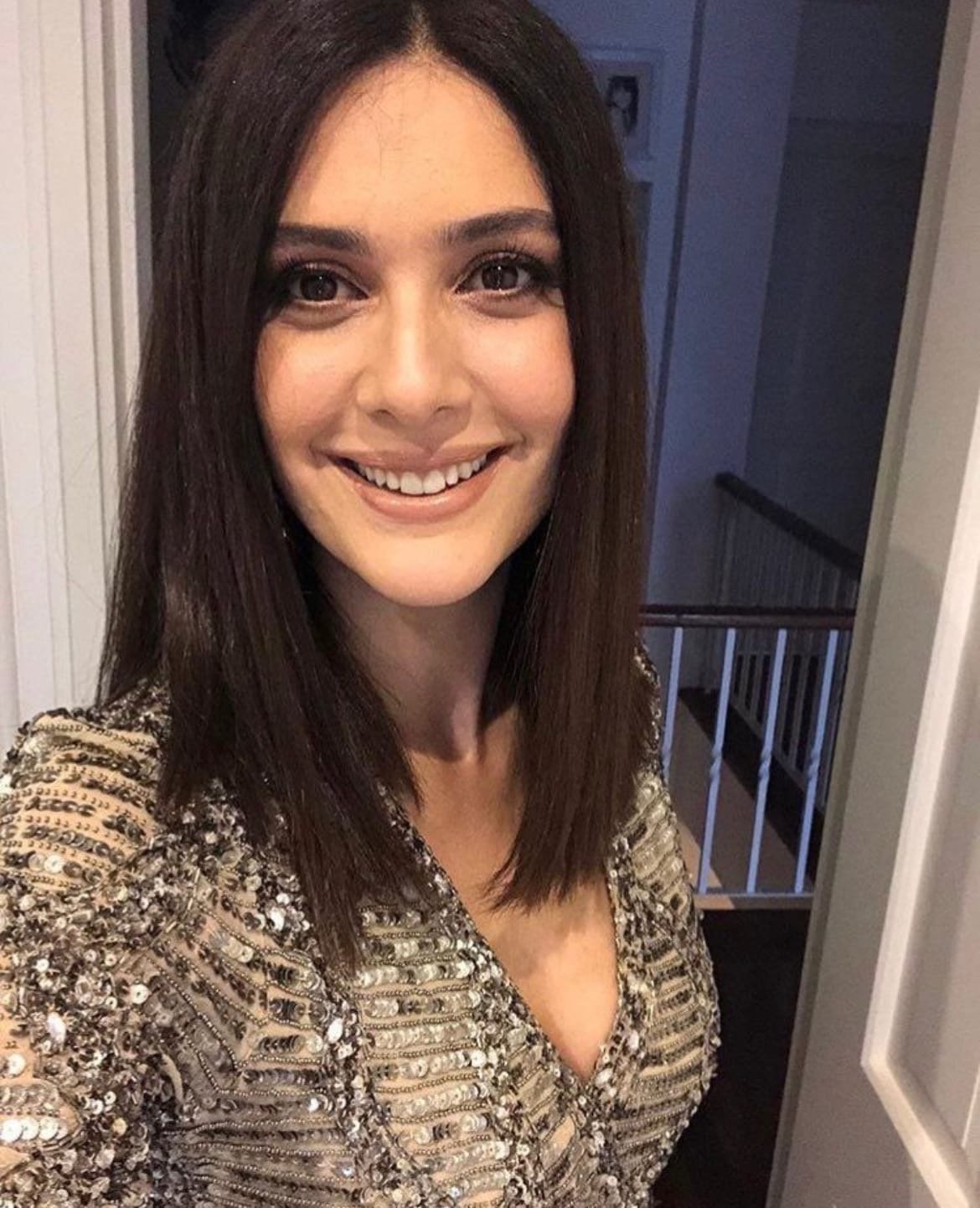 Бергюзар корель. Инстаграм корель. Корель джезайирли. Инстаграм корель. Бергюзар корель.