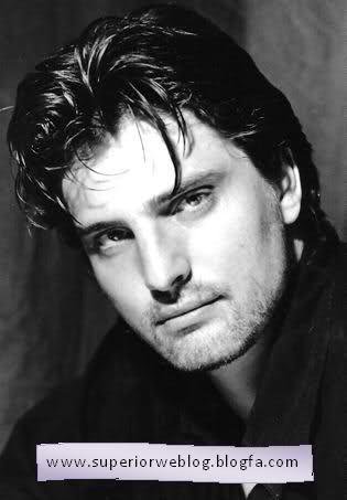 Лоренцо баньяти. Лоренцо баньяти пианист. Лоренцо пианист блогер. Лоренцо багнати и девушка. Паскаль бернабе.