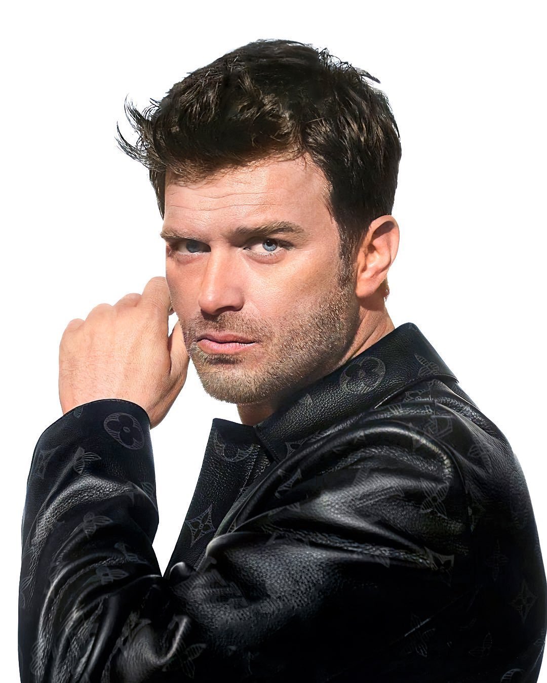 Кыванч татлытуг 2022. Кыванч татлытуг отважный и красавица. Кыванч татлытуг сеит. Кыванч татлытуг и александра. Кыванч татлытуг куртка сеит и александра.